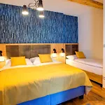 Village Tatralandia Курортный комплекс 2*