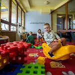 Курортный комплекс Village Tatralandia Липтовски-Микулаш