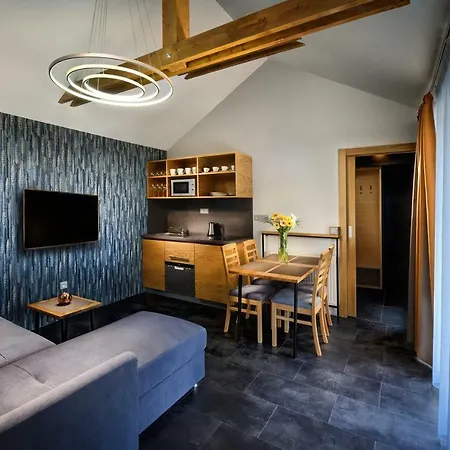 Village Tatralandia 2* Lipótszentmiklós
